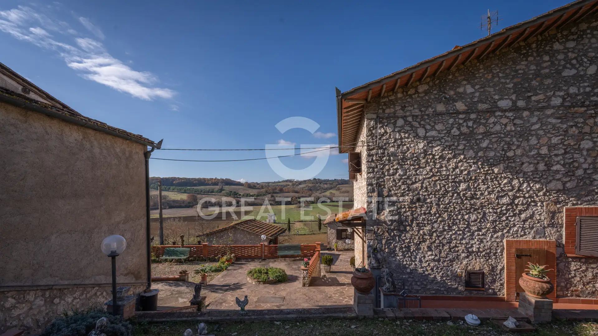 Дом 1412м² в Италии, Сиена. Стоимостью 1190000€ аренда фото-13