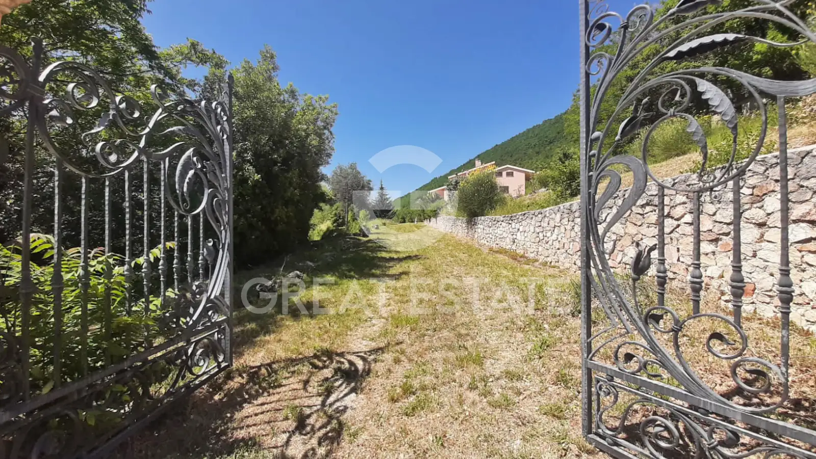 Вилла 802м² в Италии, Перуджа. Стоимостью 690000€ аренда фото-1