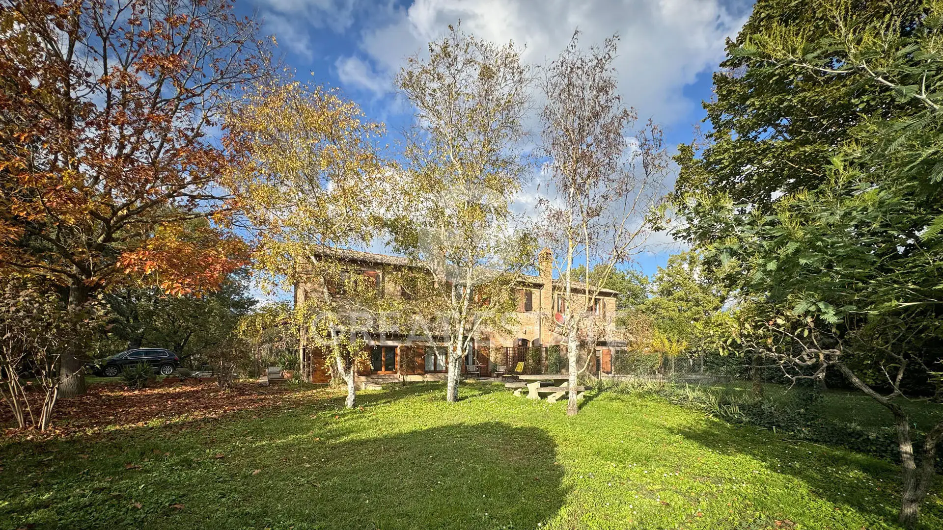 Дом 718м² в Италии, Сиена. Стоимостью 1450000€ аренда фото-5