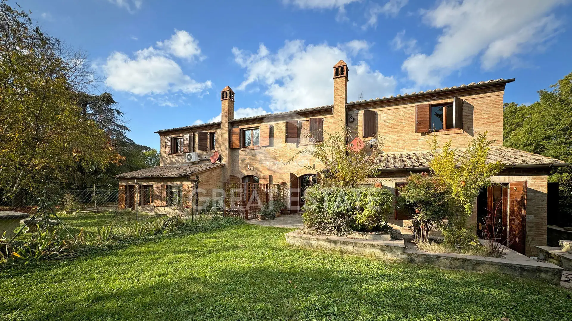 Дом 718м² в Италии, Сиена. Стоимостью 1450000€ аренда фото-6