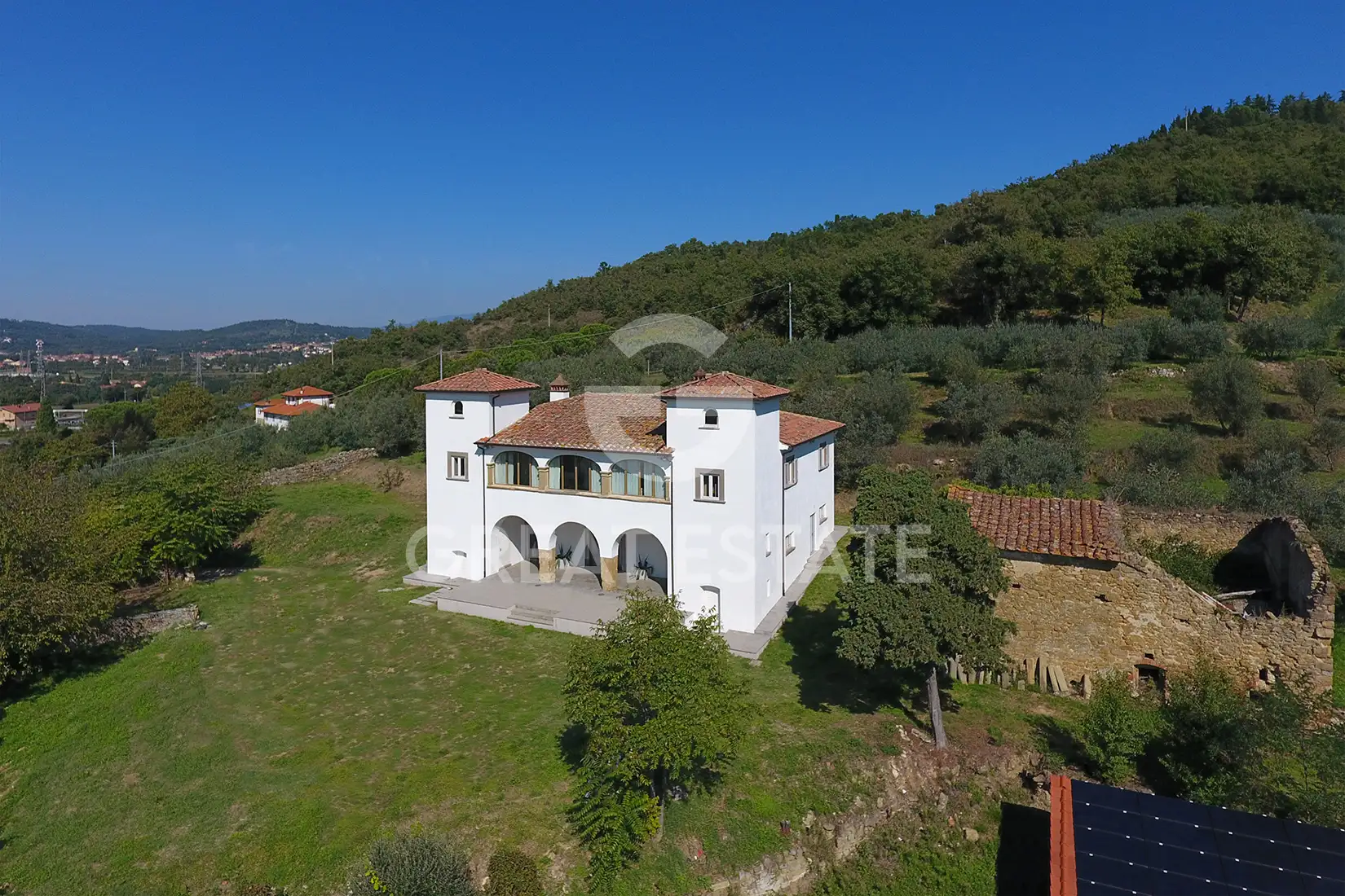 Вилла 796м² в Италии, Ареццо. Стоимостью 1750000€ аренда фото-3