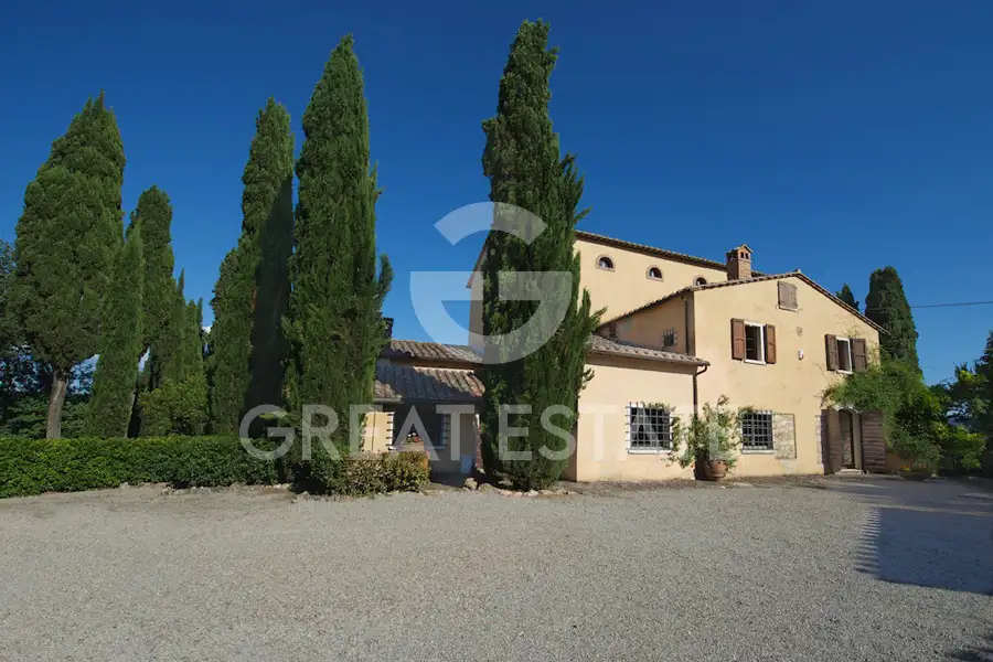 Вилла 880м² в Италии, Сиена. Стоимостью 1630000€ аренда фото-3