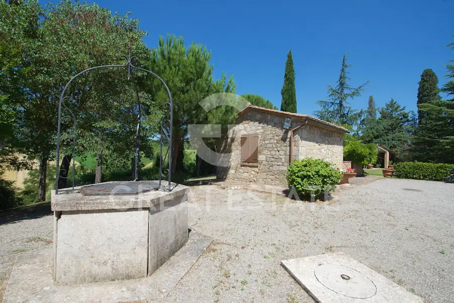 Вилла 880м² в Италии, Сиена. Стоимостью 1630000€ аренда фото-6