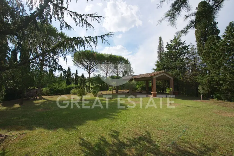 Вилла 880м² в Италии, Сиена. Стоимостью 1630000€ аренда фото-7