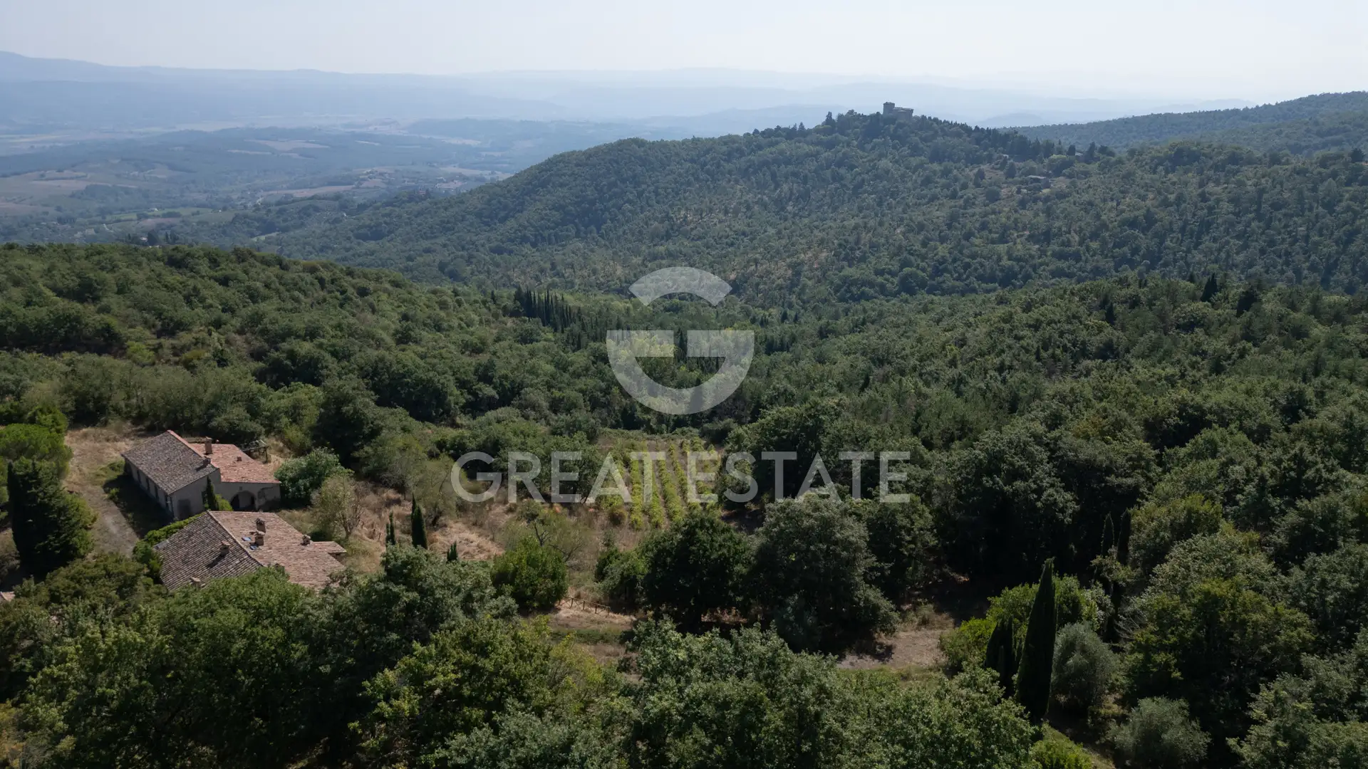 Дом 760м² в Италии, Сиена. Стоимостью 1650000€ аренда фото-13