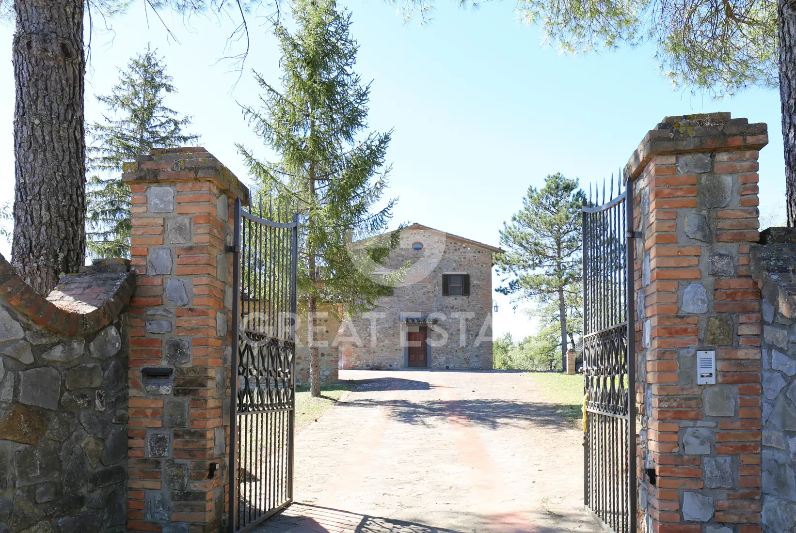 Дом 371м² в Италии, Перуджа. Стоимостью 599000€ аренда фото-1