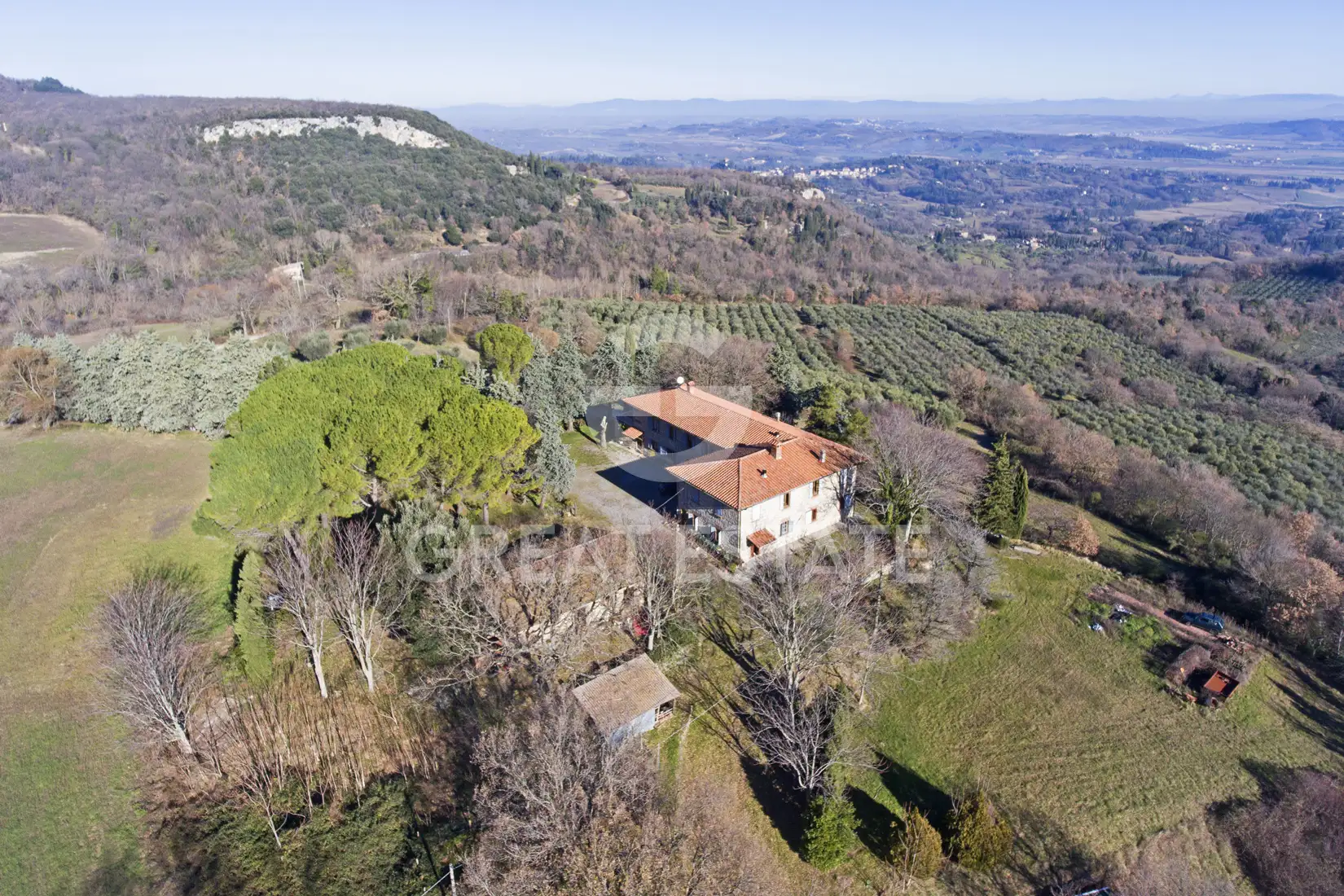 Дом 890м² в Италии, Сиена. Стоимостью 1450000€ аренда фото-9