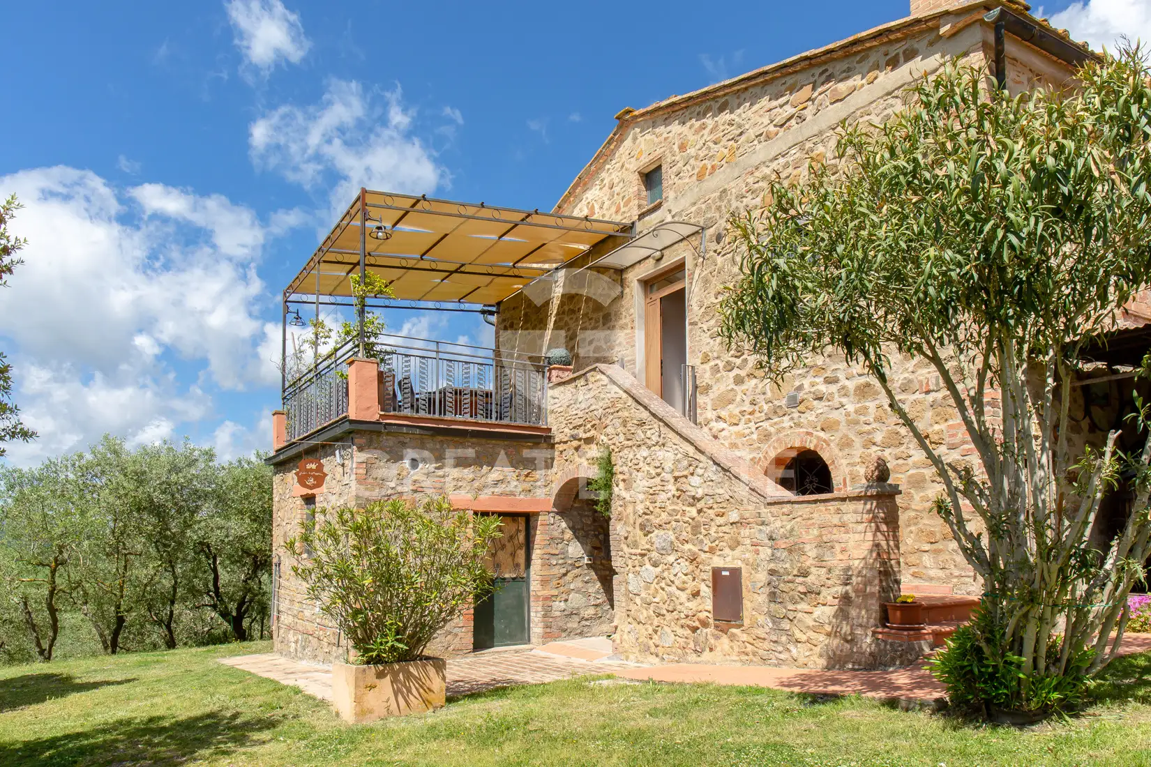 Дом 458м² в Италии, Сиена. Стоимостью 940000€ аренда фото-13