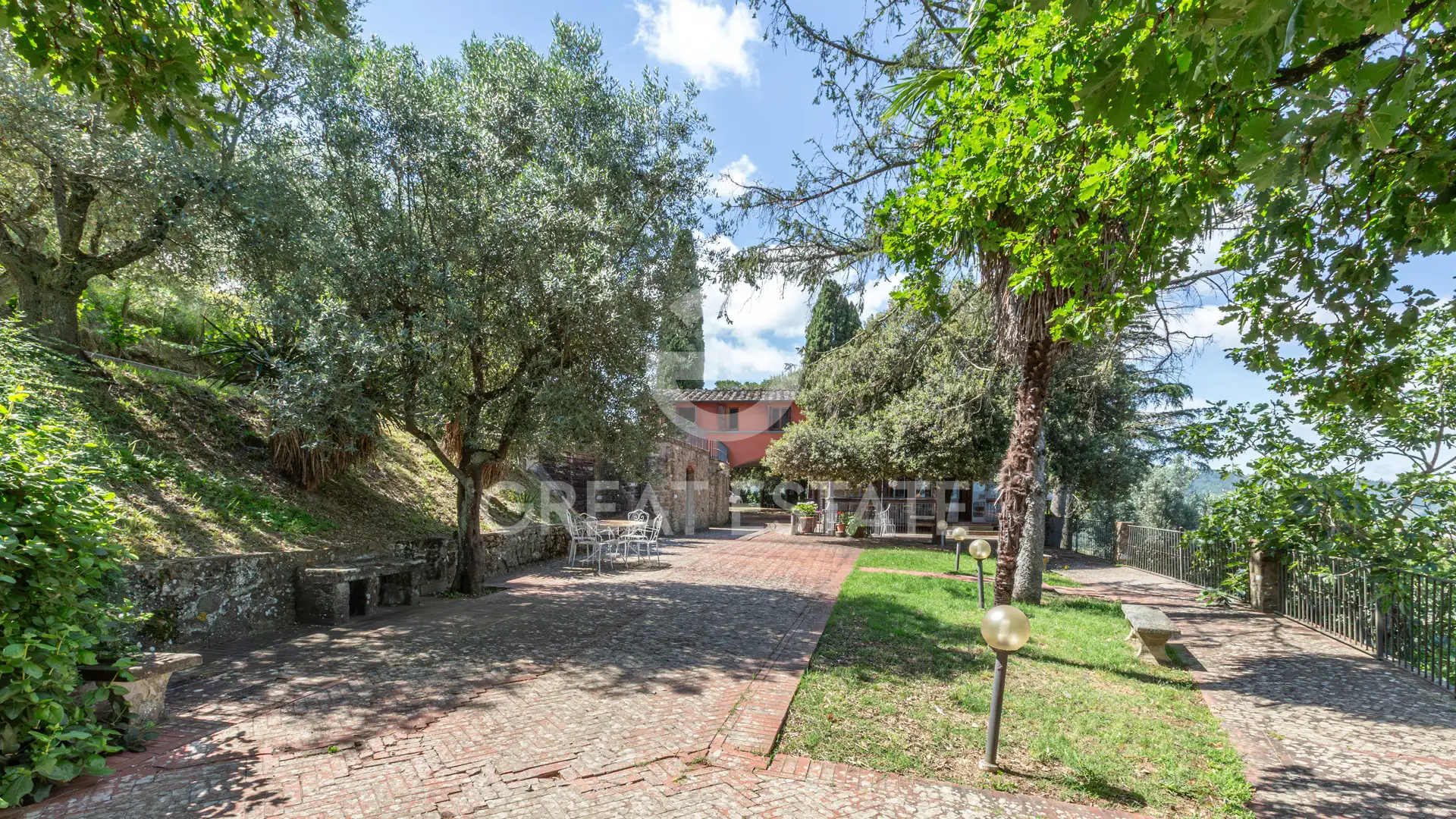 Дом 630м² в Италии, Ареццо. Стоимостью 980000€ аренда фото-9