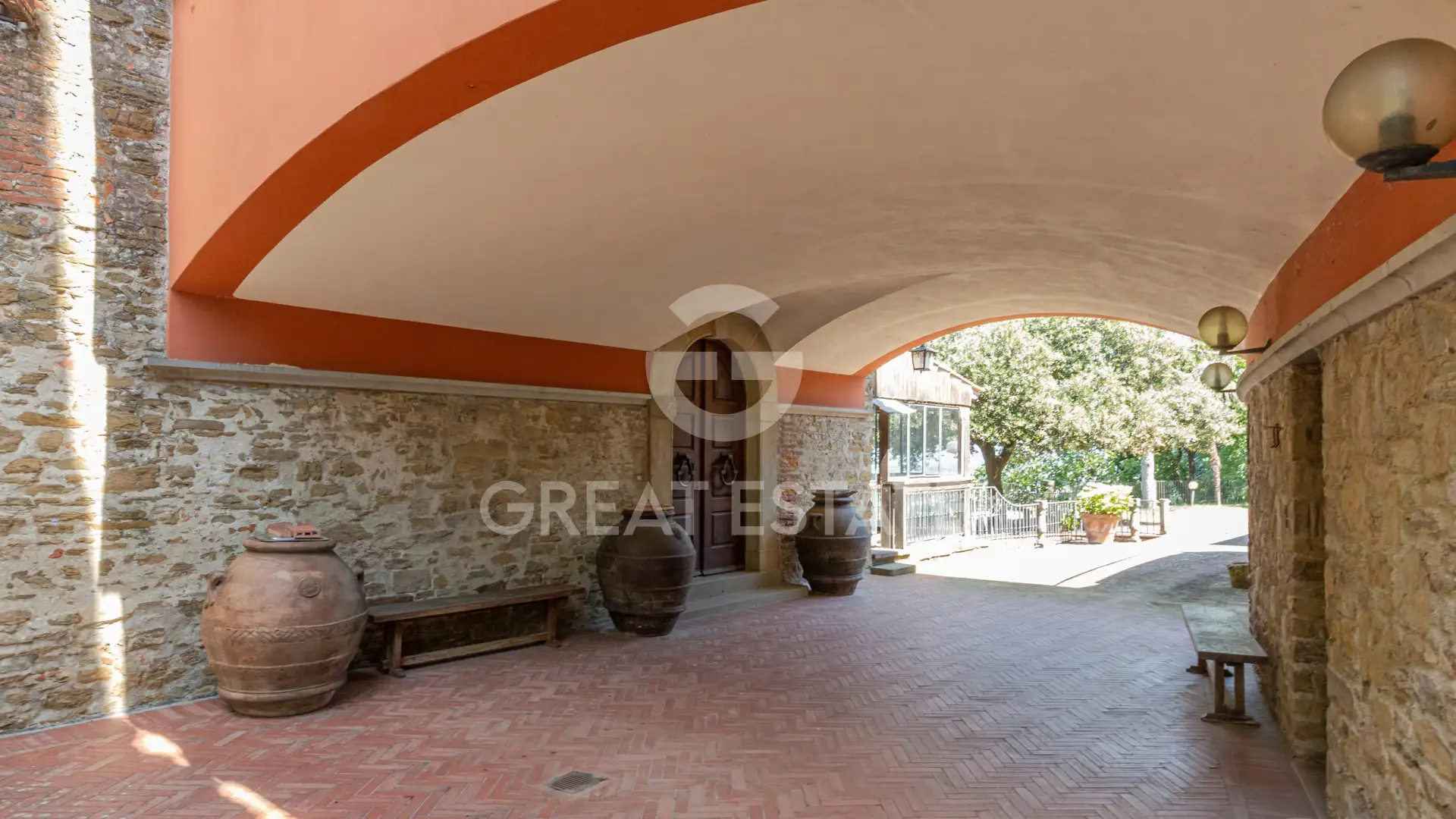 Дом 630м² в Италии, Ареццо. Стоимостью 980000€ аренда фото-11