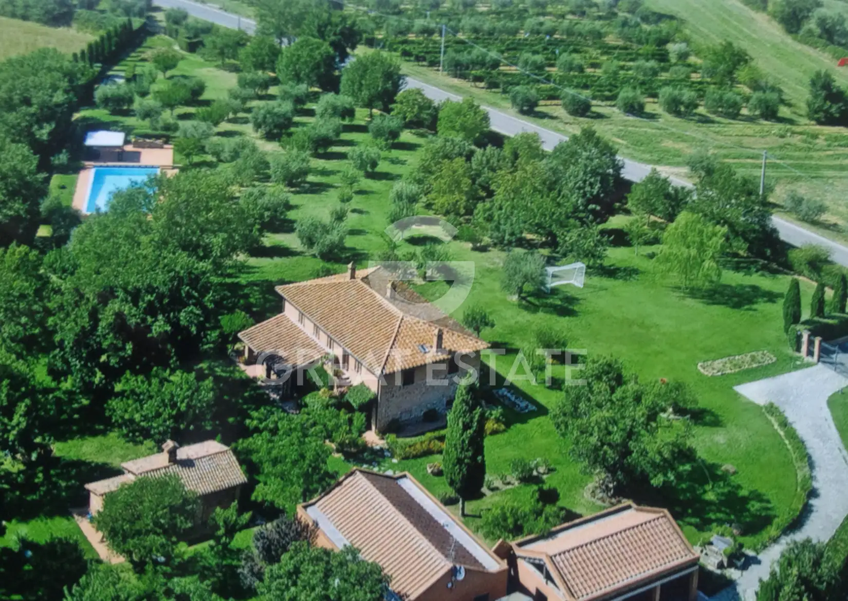 Дом 544м² в Италии, Перуджа. Стоимостью 1200000€ аренда фото-1
