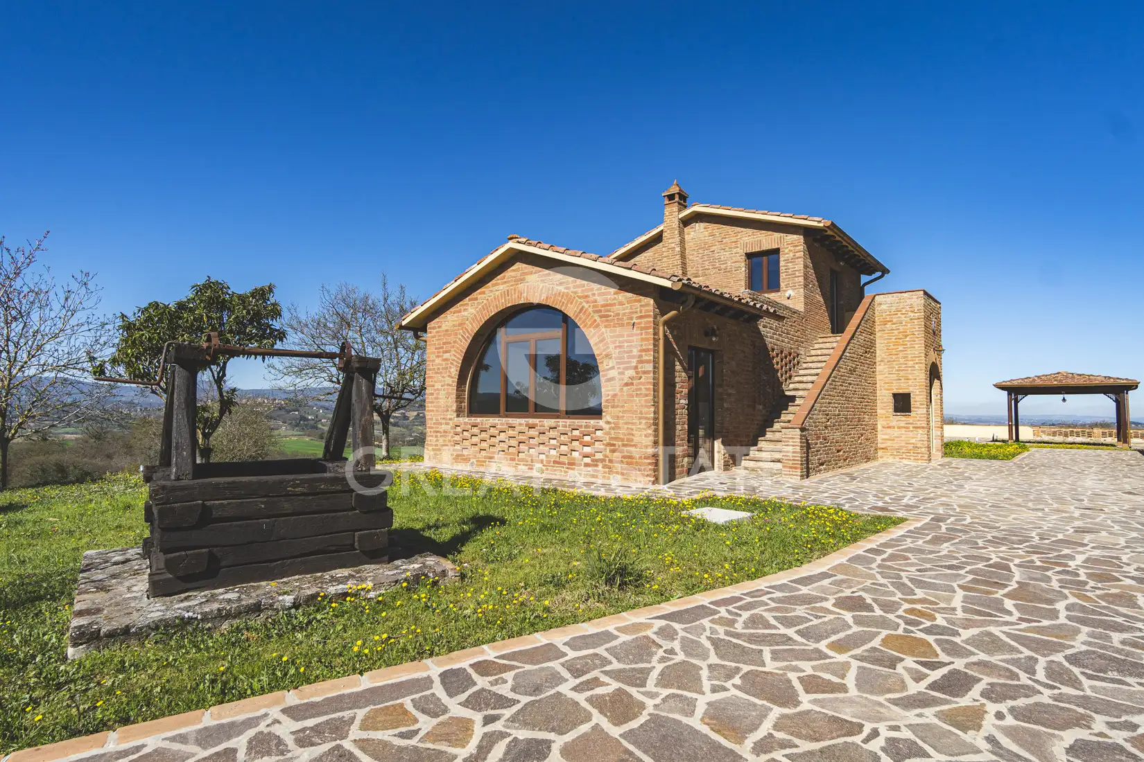 Дом 1648м² в Италии, Перуджа. Стоимостью 3000000€ аренда фото-10