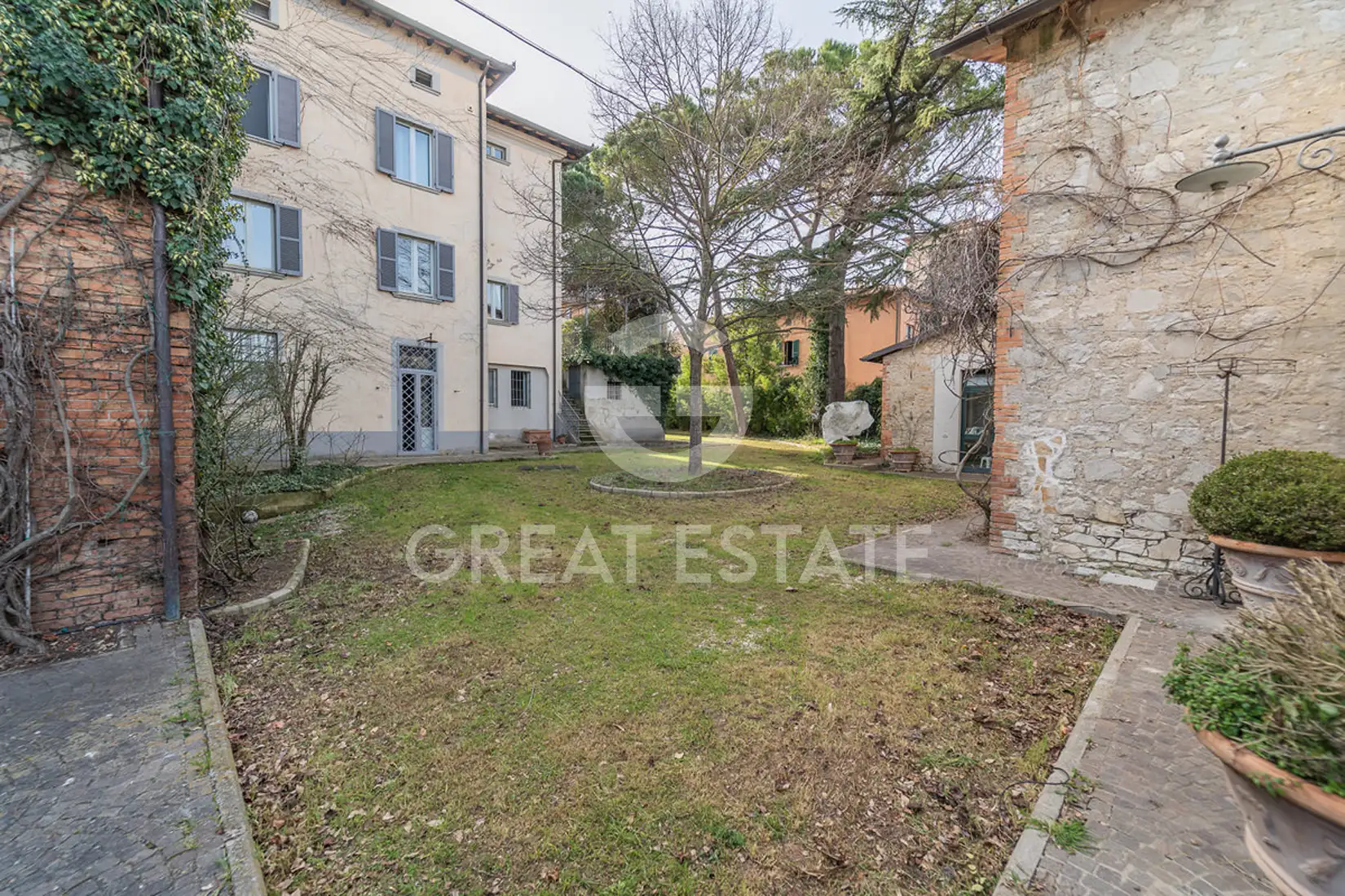 Вилла 2165м² в Италии, Перуджа. Стоимостью 790000€ аренда фото-15
