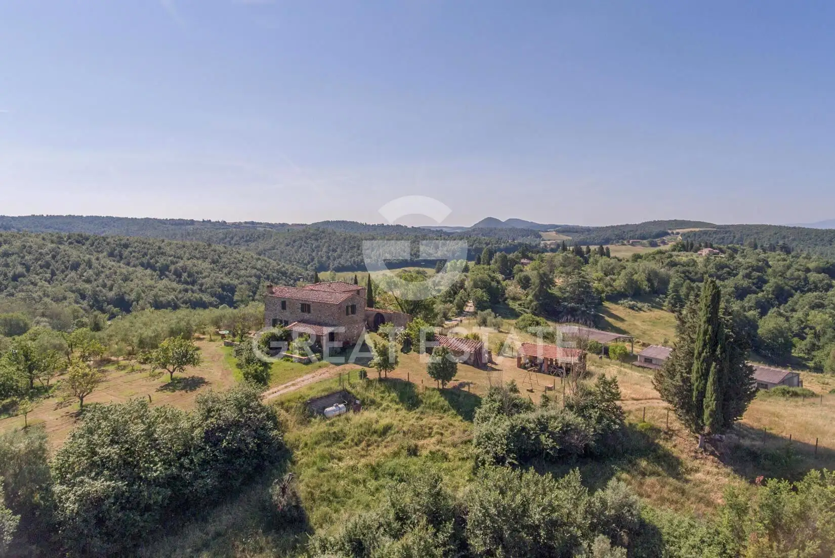 Дом 1236м² в Италии, Сиена. Стоимостью 1390000€ аренда фото-1
