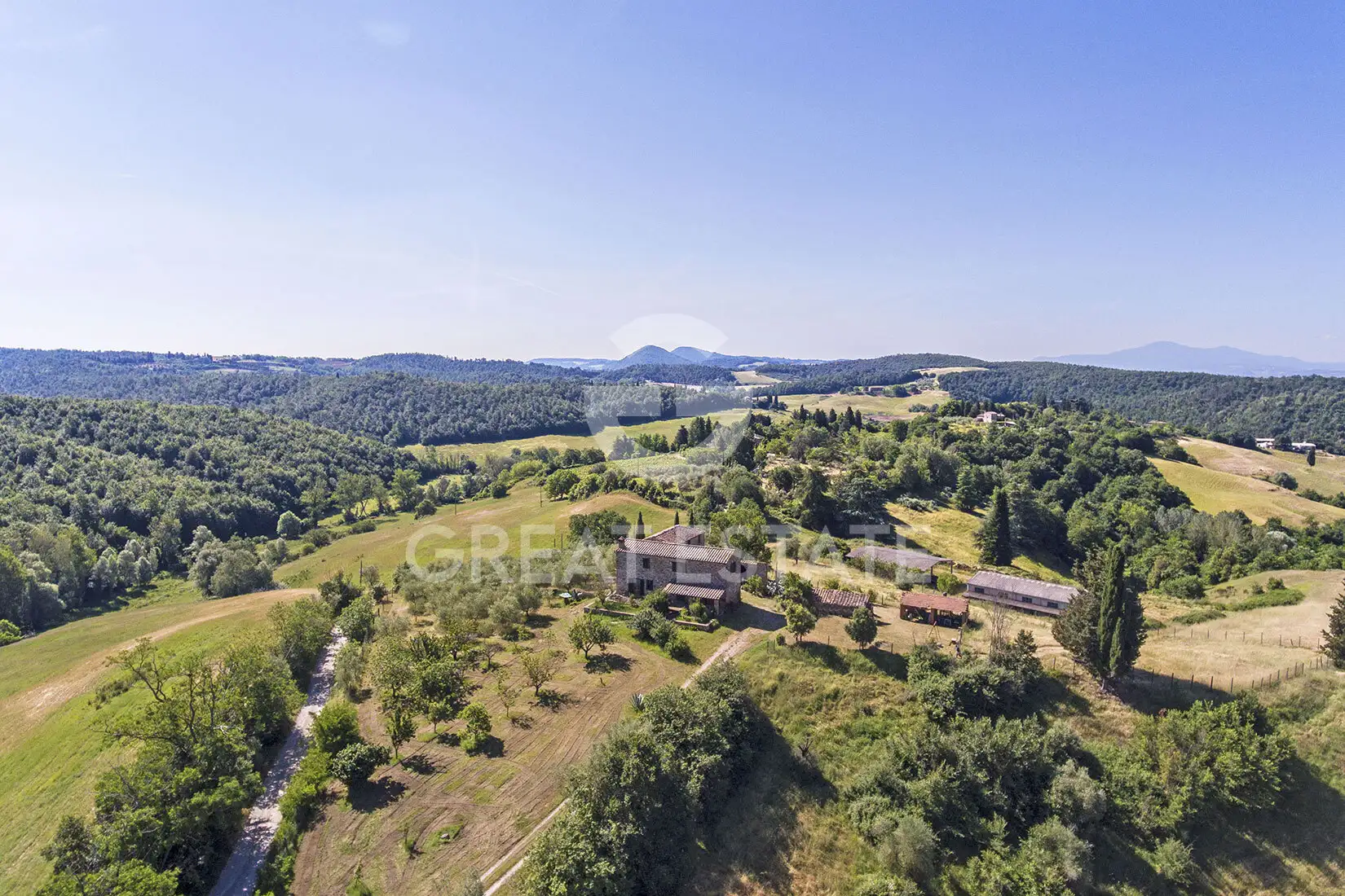 Дом 1236м² в Италии, Сиена. Стоимостью 1390000€ аренда фото-3