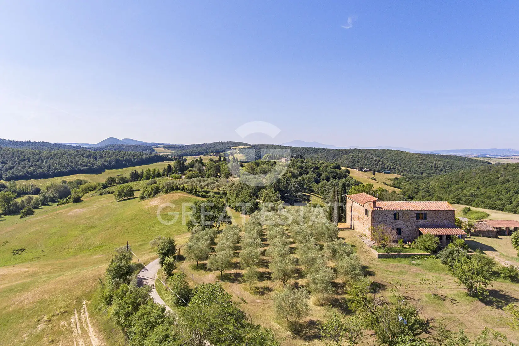 Дом 1236м² в Италии, Сиена. Стоимостью 1390000€ аренда фото-5