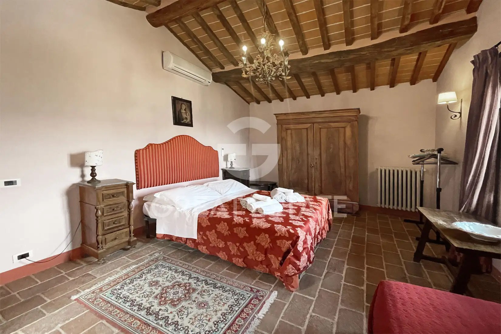 Дом 345м² в Италии, Ареццо. Стоимостью 1400000€ аренда фото-14
