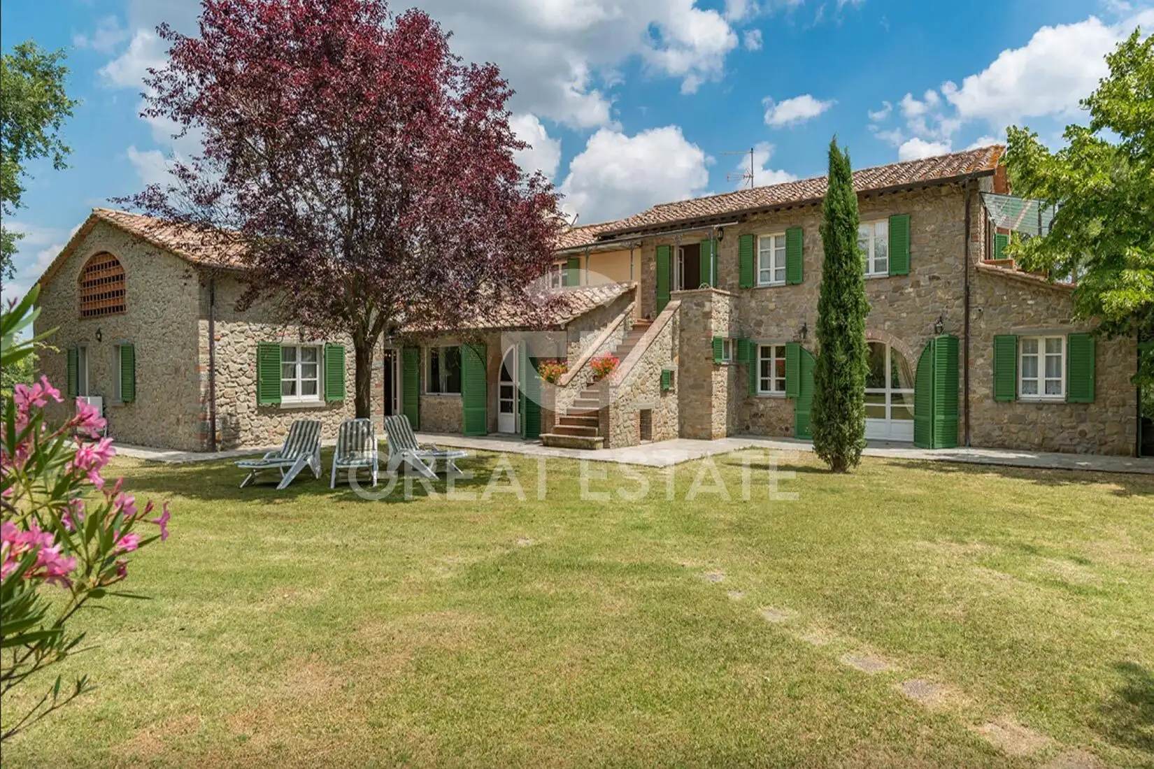 Дом 385м² в Италии, Ареццо. Стоимостью 1090000€ аренда фото-2