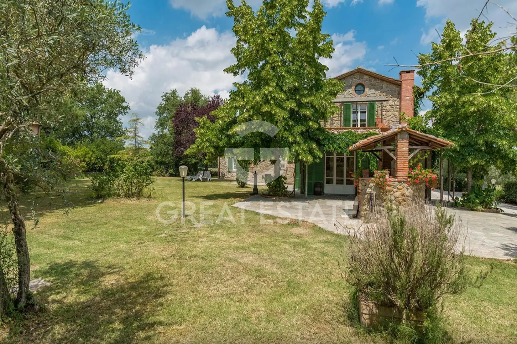 Дом 385м² в Италии, Ареццо. Стоимостью 1090000€ аренда фото-8