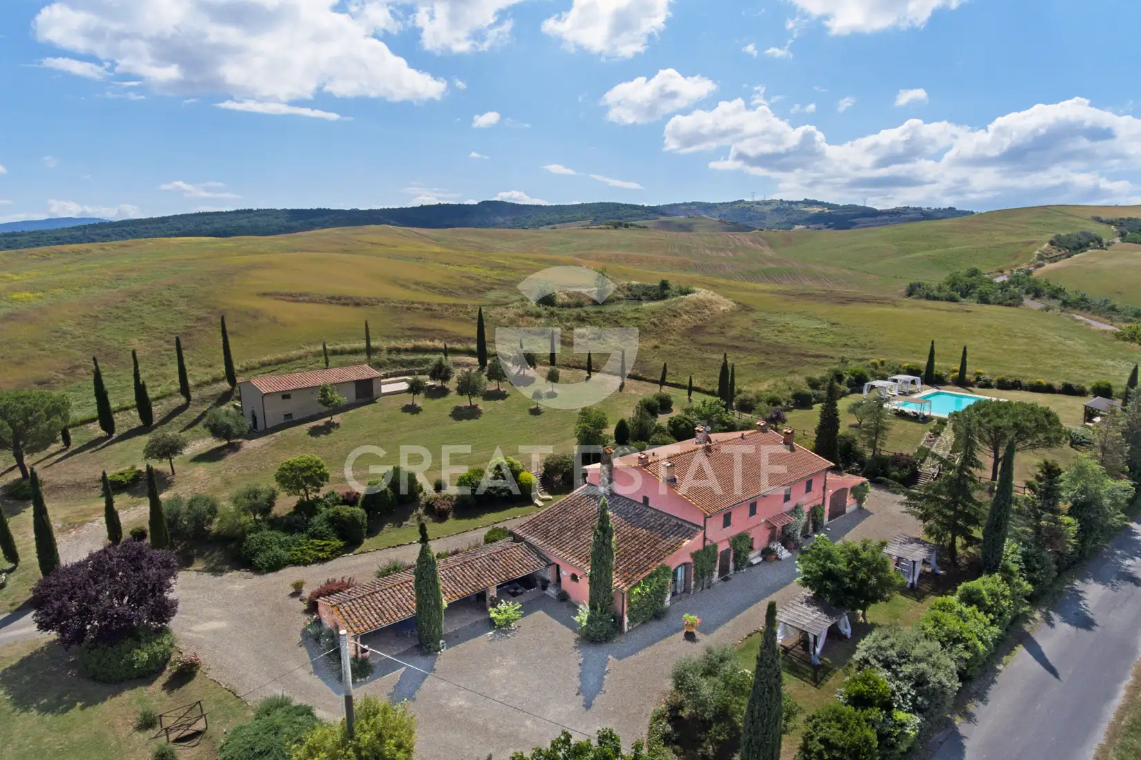 Дом 848м² в Италии, Сиена. Стоимостью 1750000€ аренда фото-3