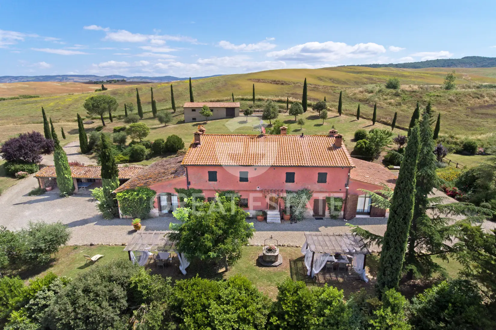 Дом 848м² в Италии, Сиена. Стоимостью 1750000€ аренда фото-5