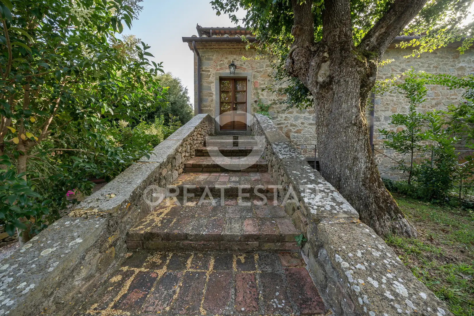 Дом 1075м² в Италии, Ареццо. Стоимостью 3500000€ аренда фото-12