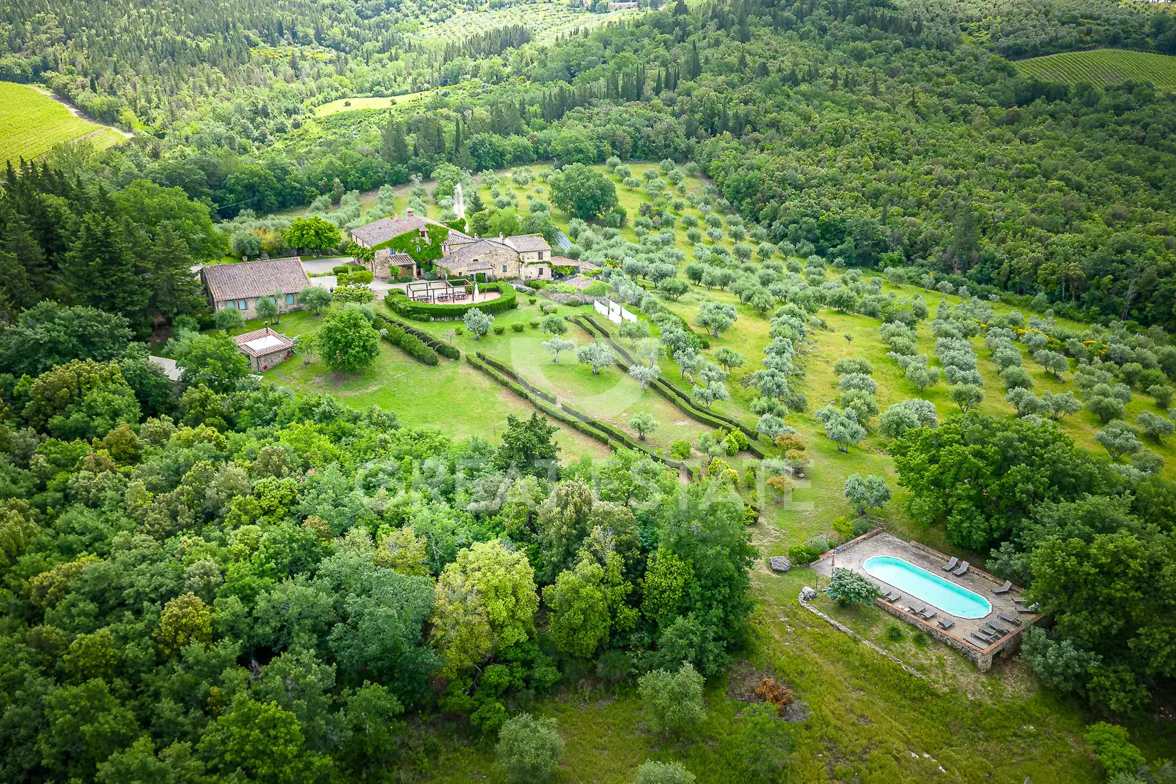 Дом 1000м² в Италии, Флоренция. Стоимостью 2950000€ аренда фото-3