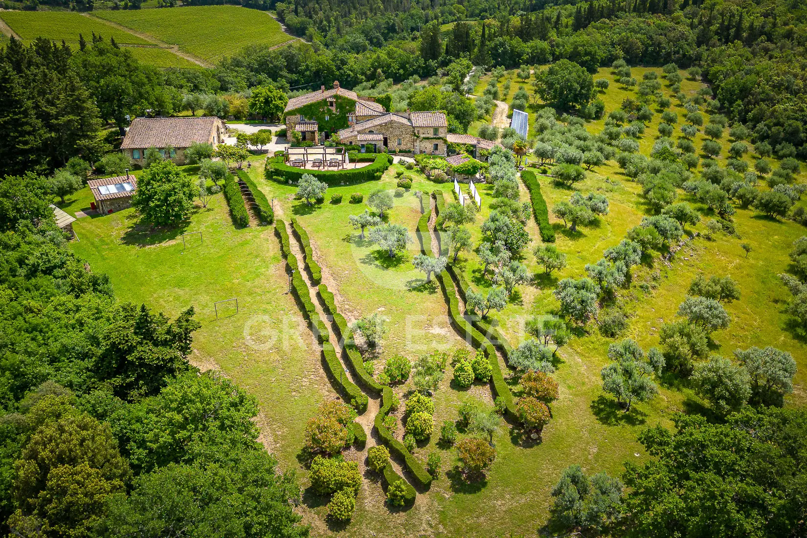 Дом 1000м² в Италии, Флоренция. Стоимостью 2950000€ аренда фото-9