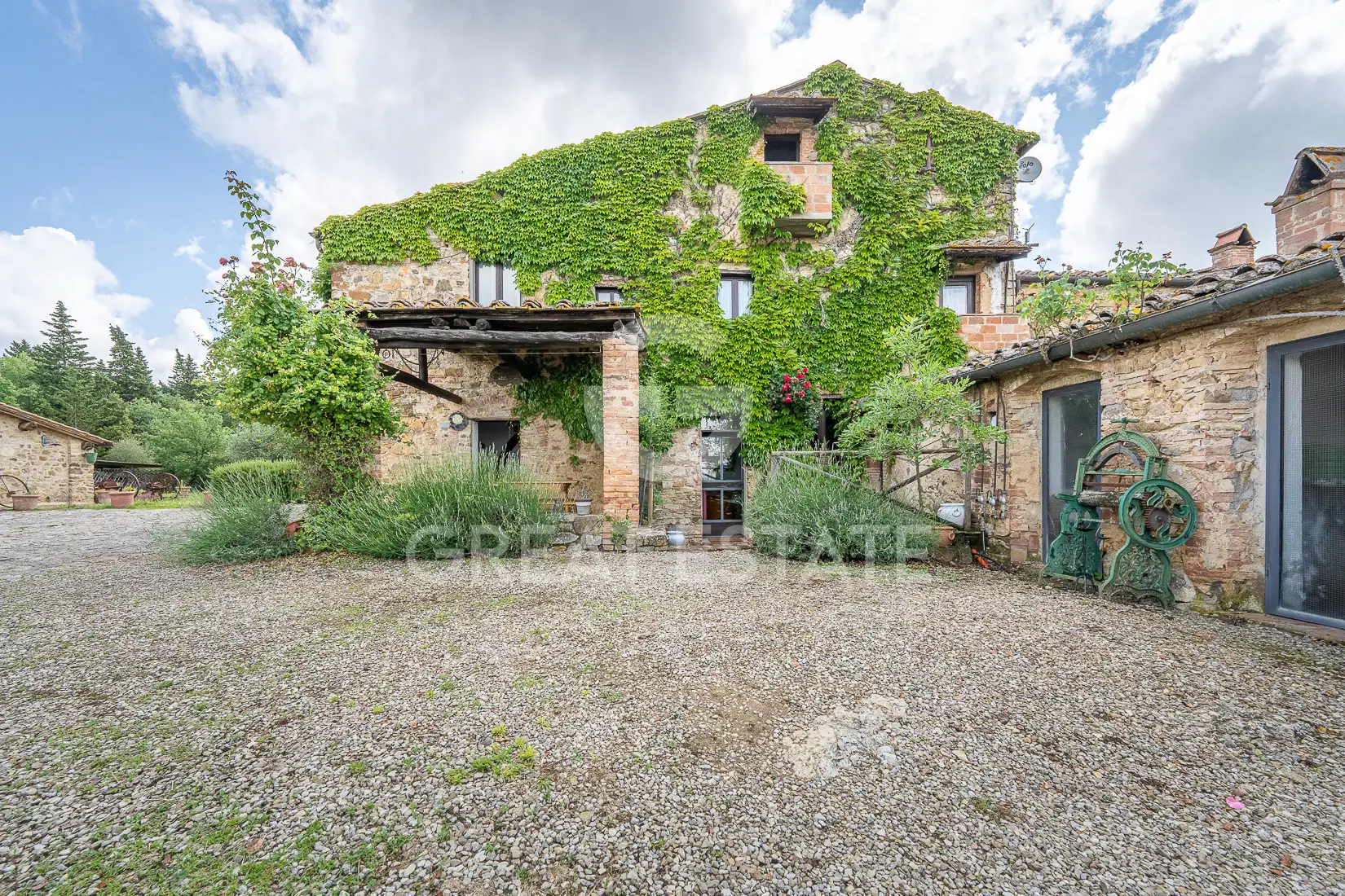Дом 1000м² в Италии, Флоренция. Стоимостью 2950000€ аренда фото-13