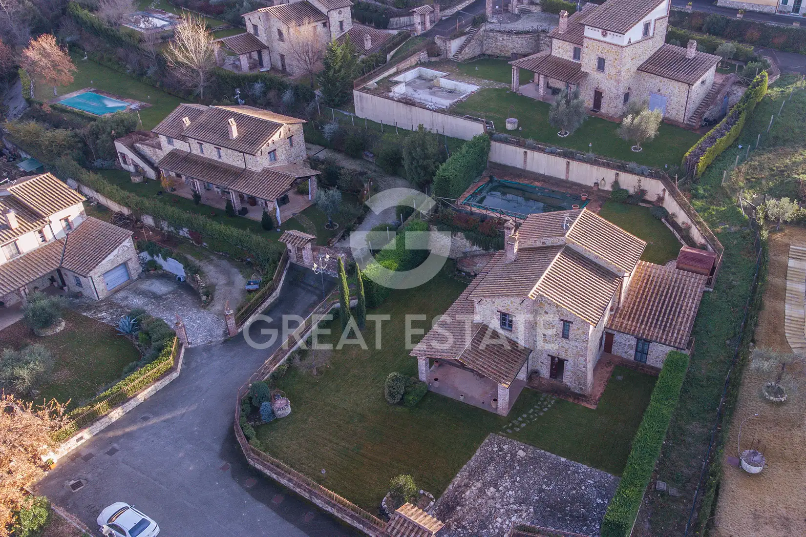 Дом 293м² в Италии, Терни. Стоимостью 580000€ аренда фото-6