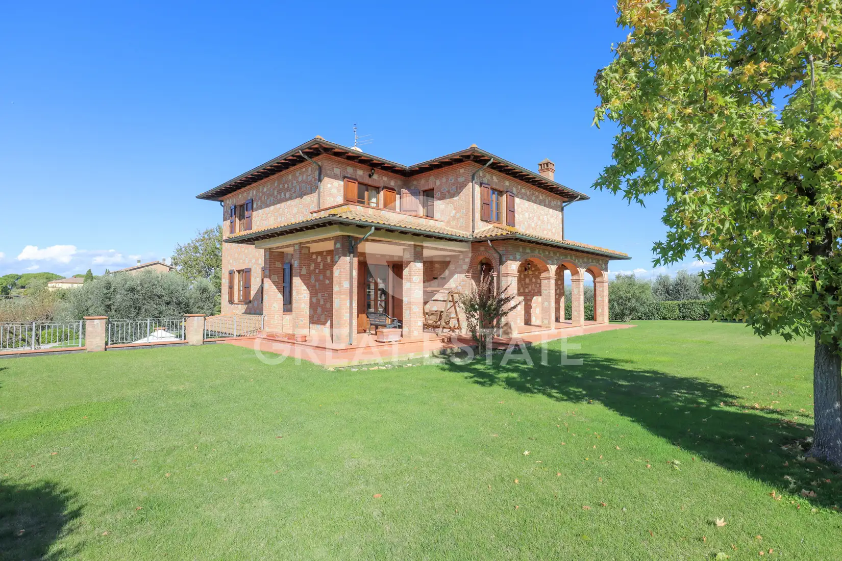 Дом 569м² в Италии, Перуджа. Стоимостью 890000€ аренда фото-3