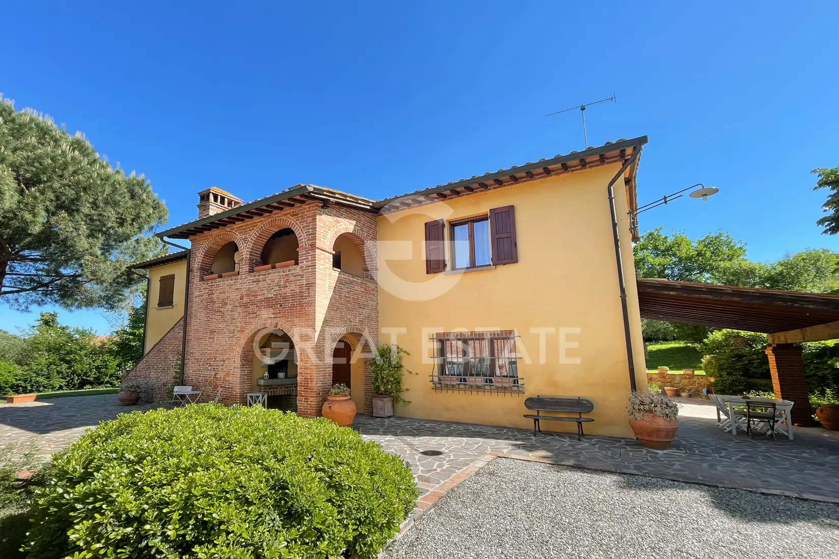 Дом 393м² в Италии, Ареццо. Стоимостью 790000€ аренда фото-1