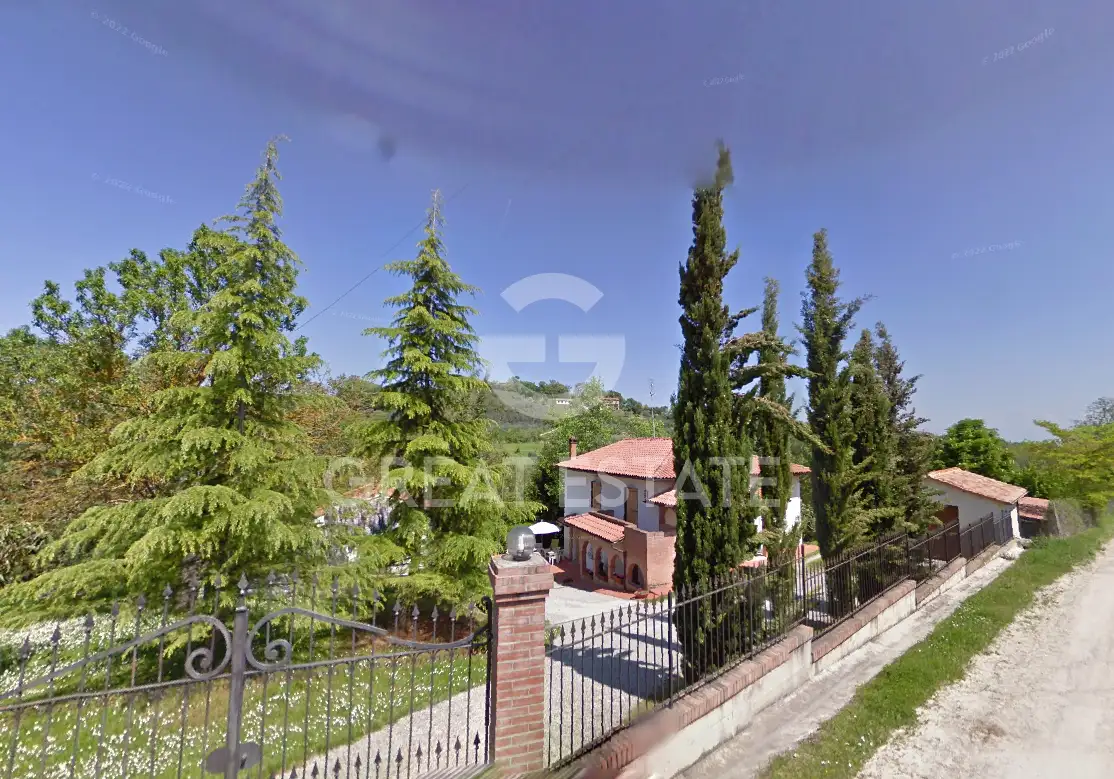 Дом 315м² в Италии, Сиена. Стоимостью 550000€ аренда фото-13