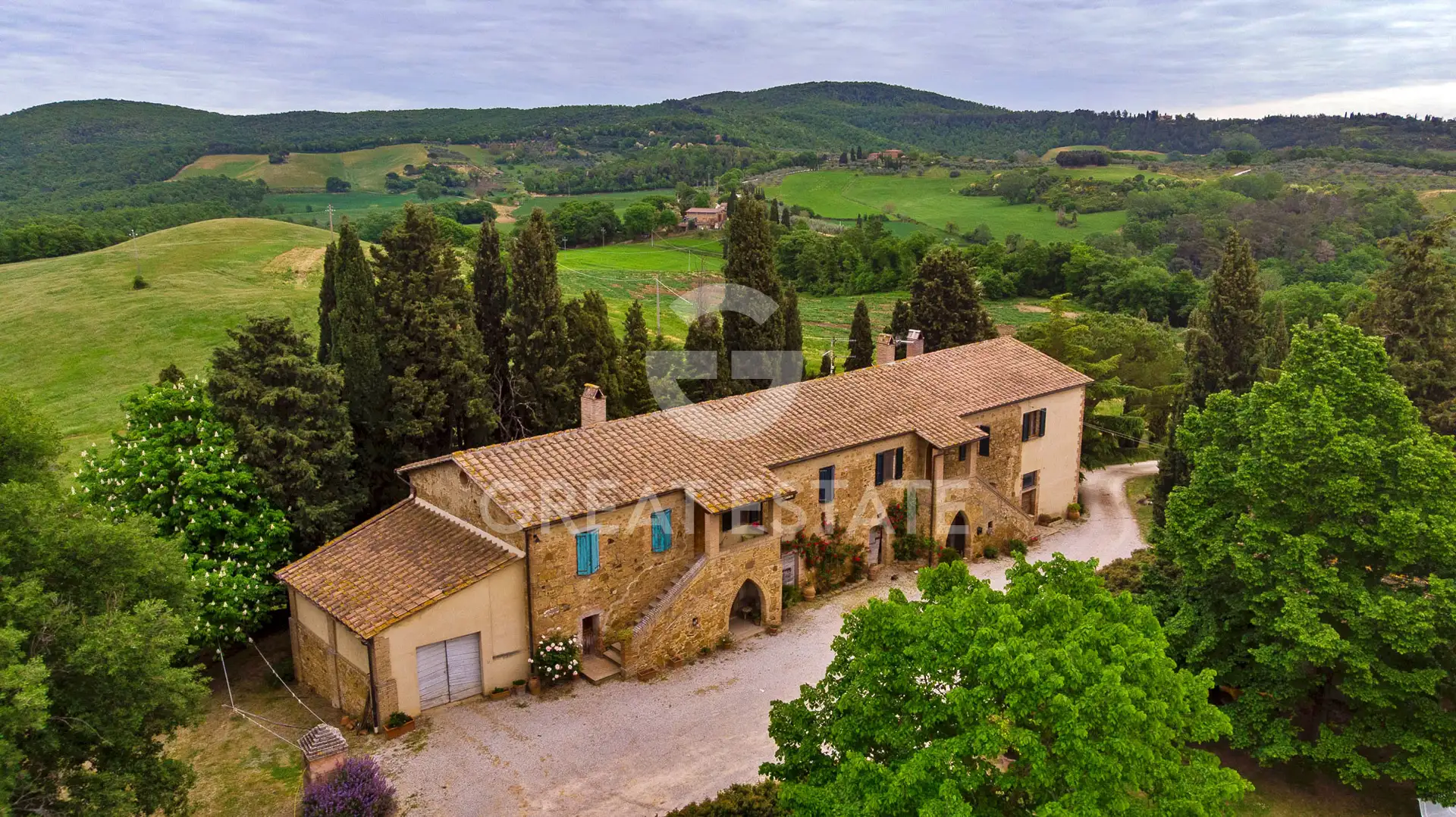 Дом 600м² в Италии, Сиена. Стоимостью 1900000€ аренда фото-4
