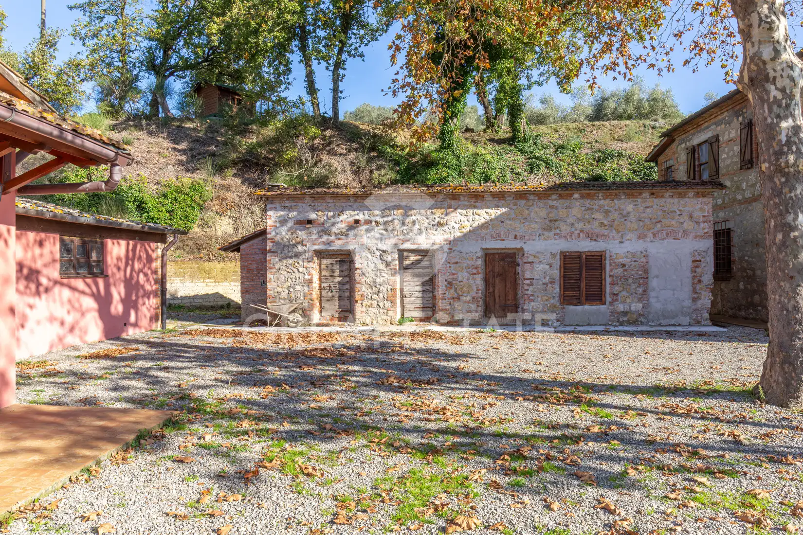 Дом 922м² в Италии, Сиена. Стоимостью 990000€ аренда фото-5