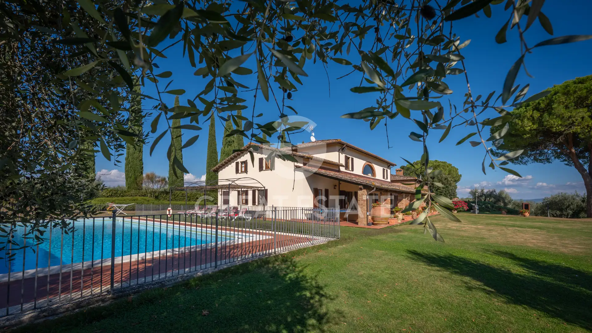 Дом 858м² в Италии, Перуджа. Стоимостью 1950000€ аренда фото-7