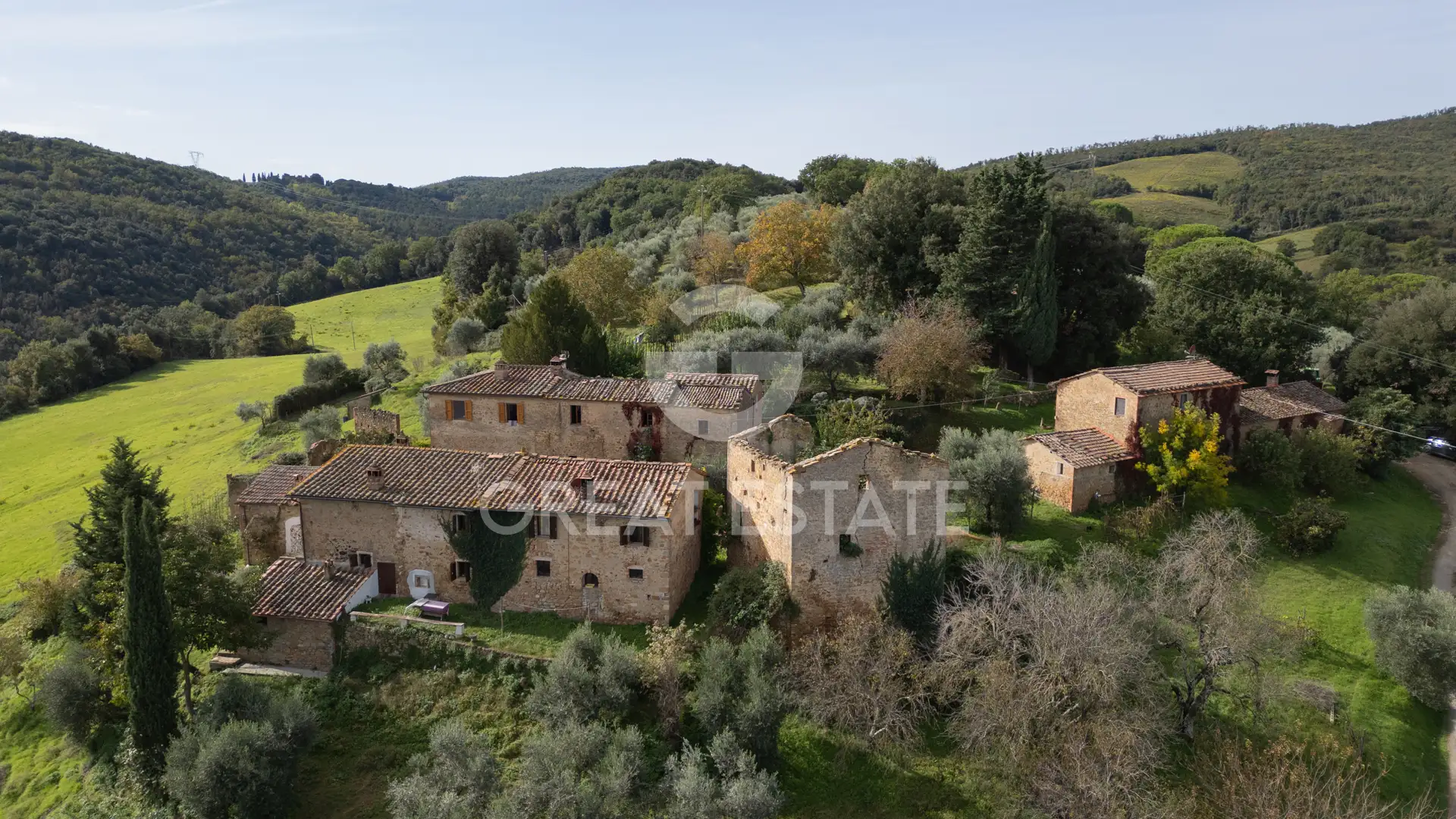 Дом 1484м² в Италии, Сиена. Стоимостью 2750000€ аренда фото-1