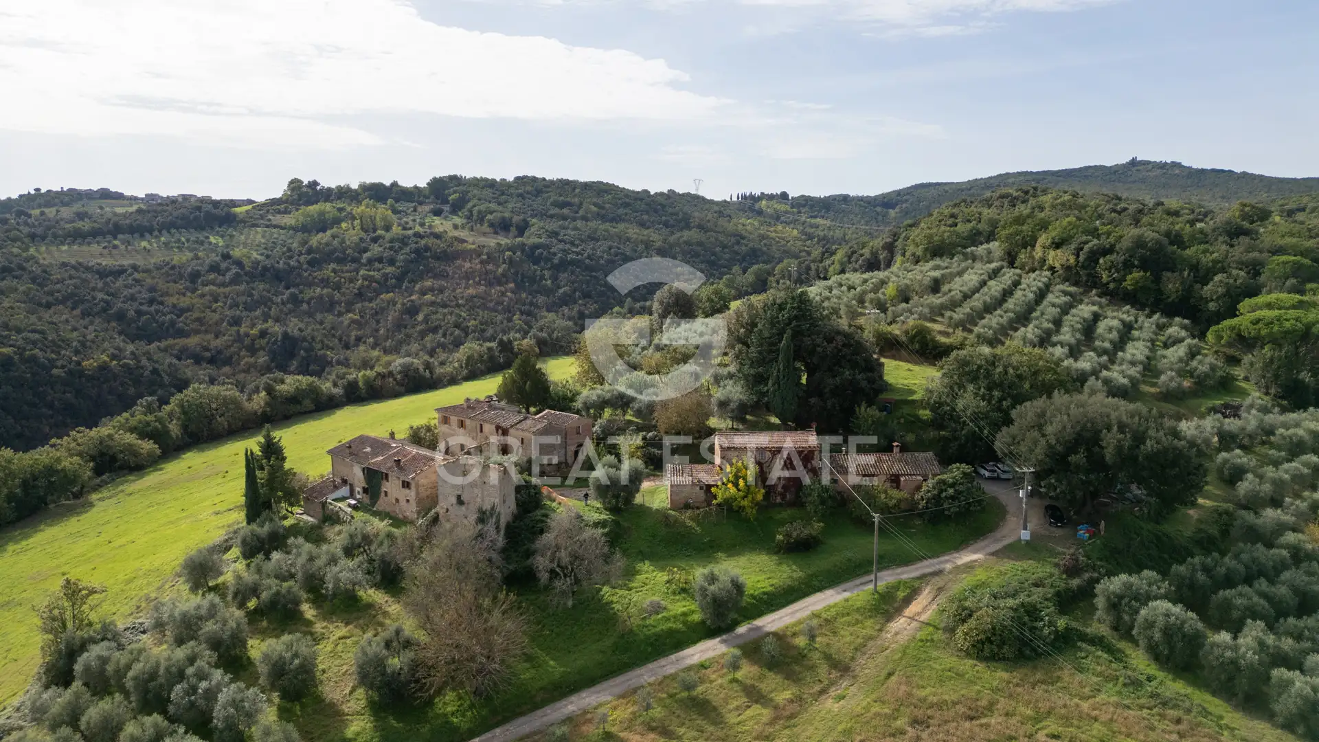 Дом 1484м² в Италии, Сиена. Стоимостью 2750000€ аренда фото-12