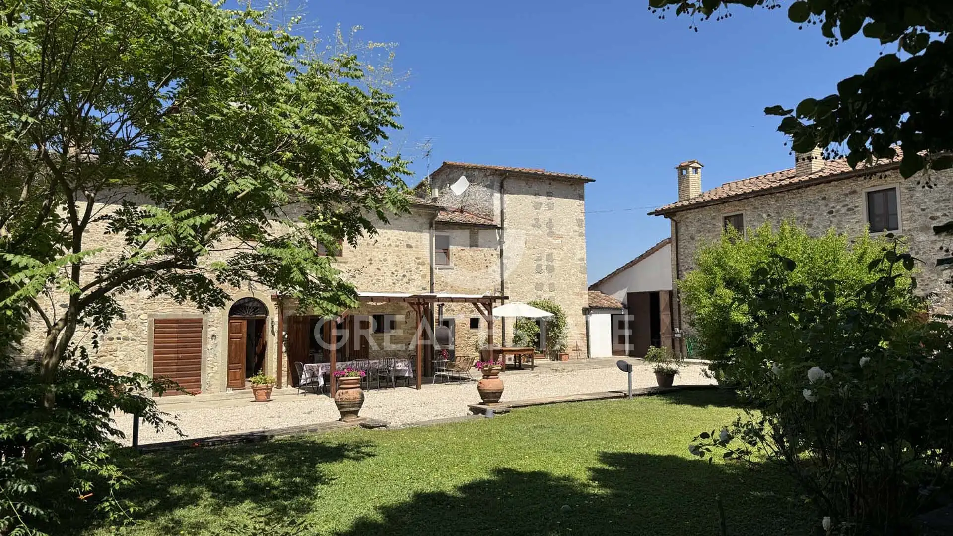 Дом 535м² в Италии, Ареццо. Стоимостью 1350000€ аренда фото-15