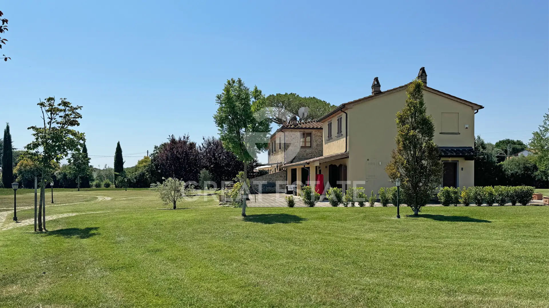 Дом 374м² в Италии, Ареццо. Стоимостью 1200000€ аренда фото-8