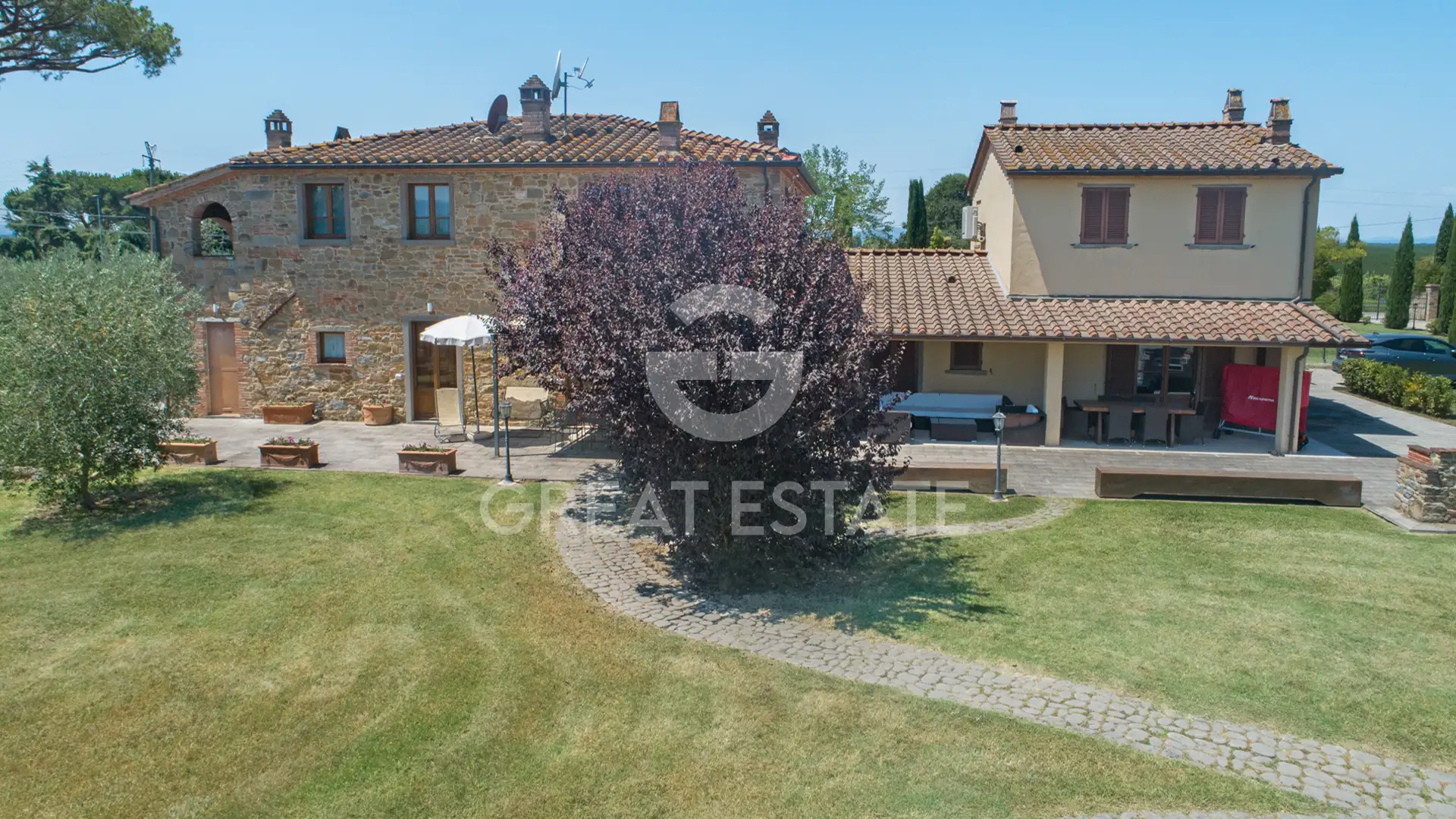 Дом 374м² в Италии, Ареццо. Стоимостью 1200000€ аренда фото-11