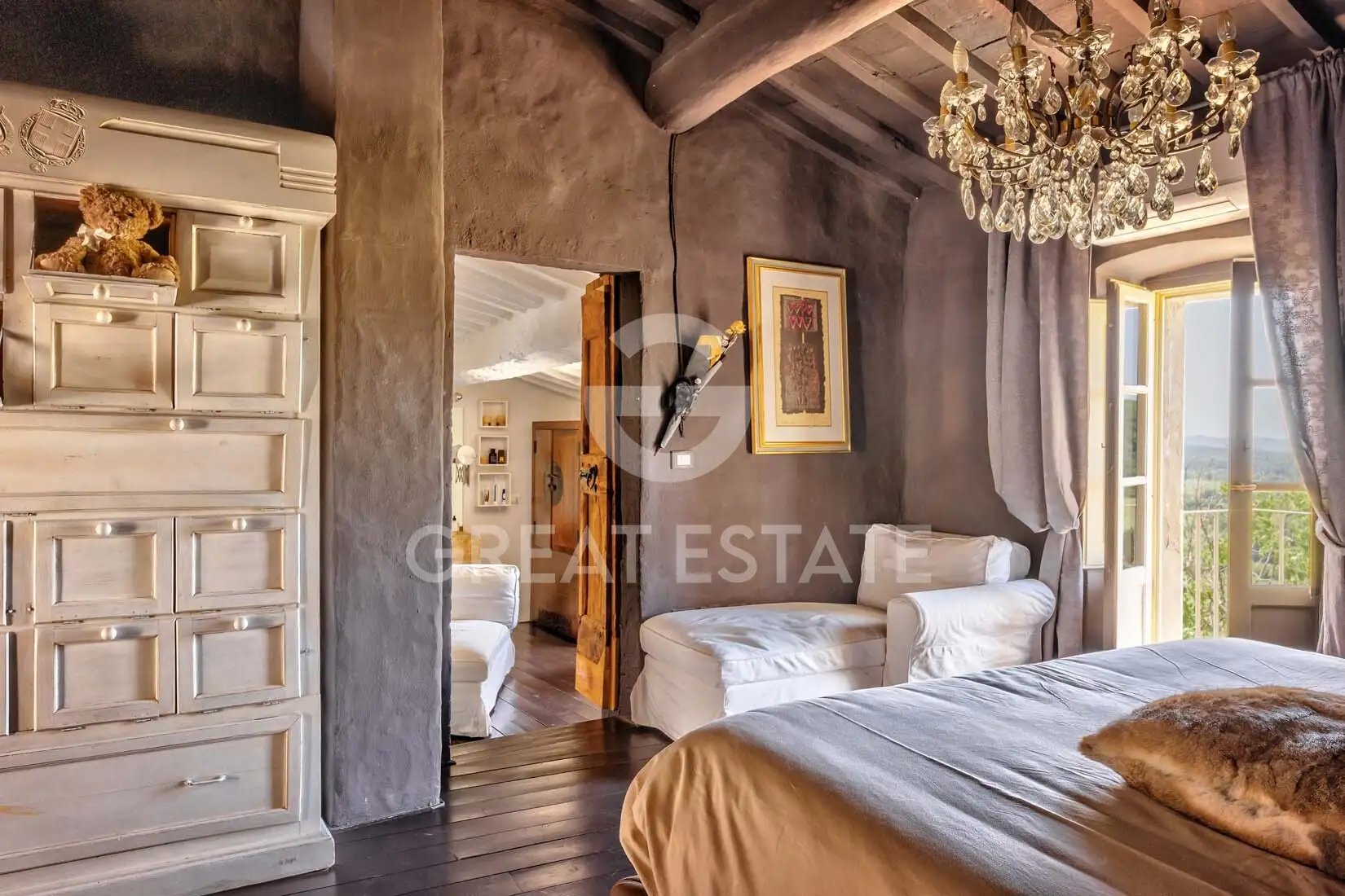 Дом 357м² в Италии, Ареццо. Стоимостью 1800000€ аренда фото-11