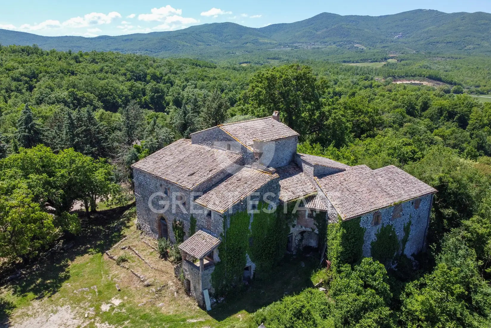 Вилла 2980м² в Италии, Терни. Стоимостью 1550000€ аренда фото-7