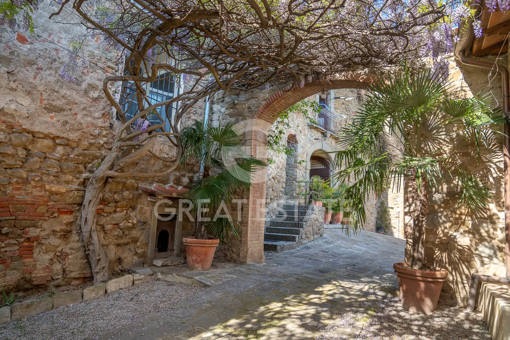 Квартира 559м² в Италии, Ареццо. Стоимостью 790000€ аренда фото-6