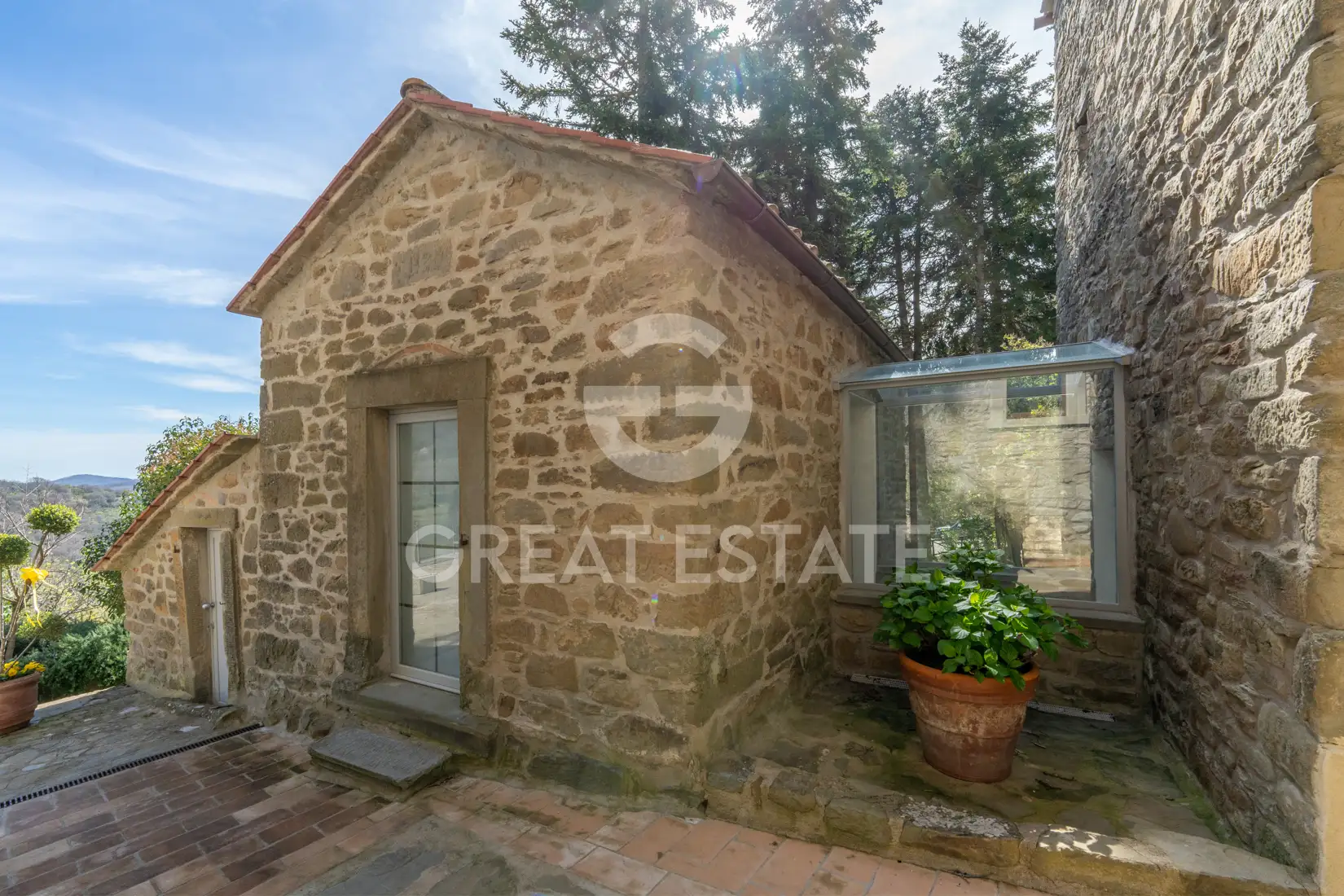 Дом 1704м² в Италии, Ареццо. Стоимостью 1690000€ аренда фото-9