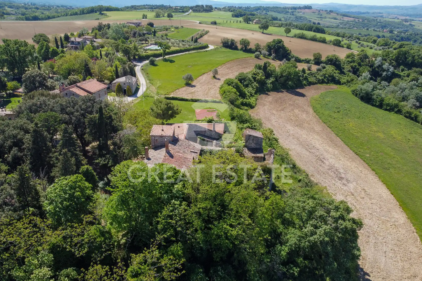 Вилла 1173м² в Италии, Перуджа. Стоимостью 790000€ аренда фото-3
