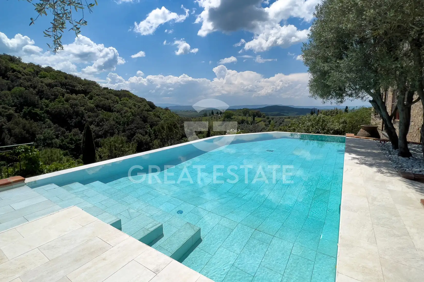 Дом 284м² в Италии, Сиена. Стоимостью 990000€ аренда фото-12