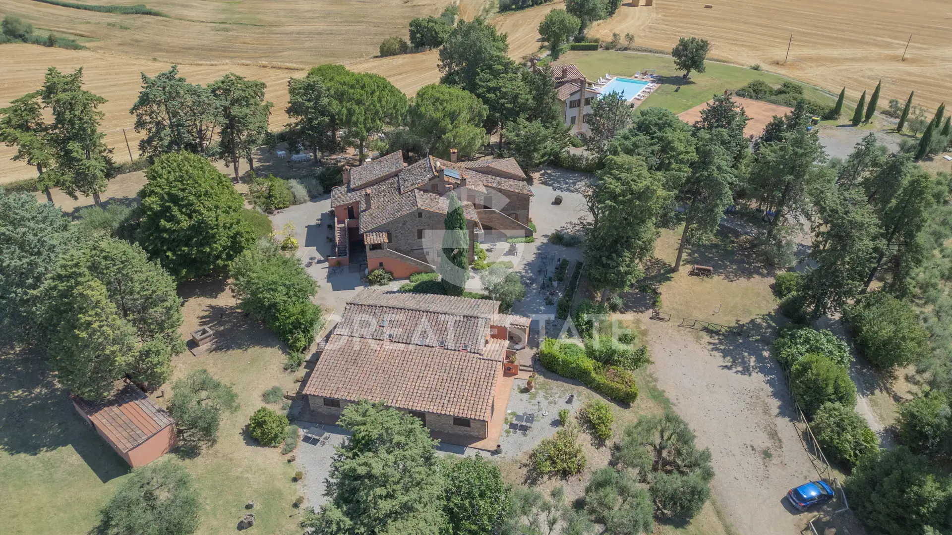 Дом 1371м² в Италии, Перуджа. Стоимостью 2340000€ аренда фото-10