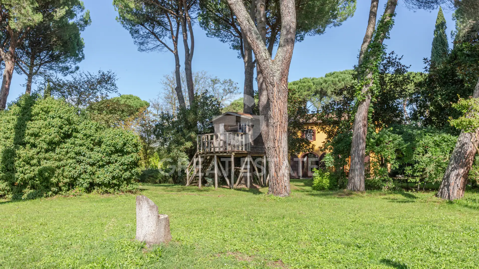 Дом 1031м² в Италии, Ареццо. Стоимостью 1800000€ аренда фото-6