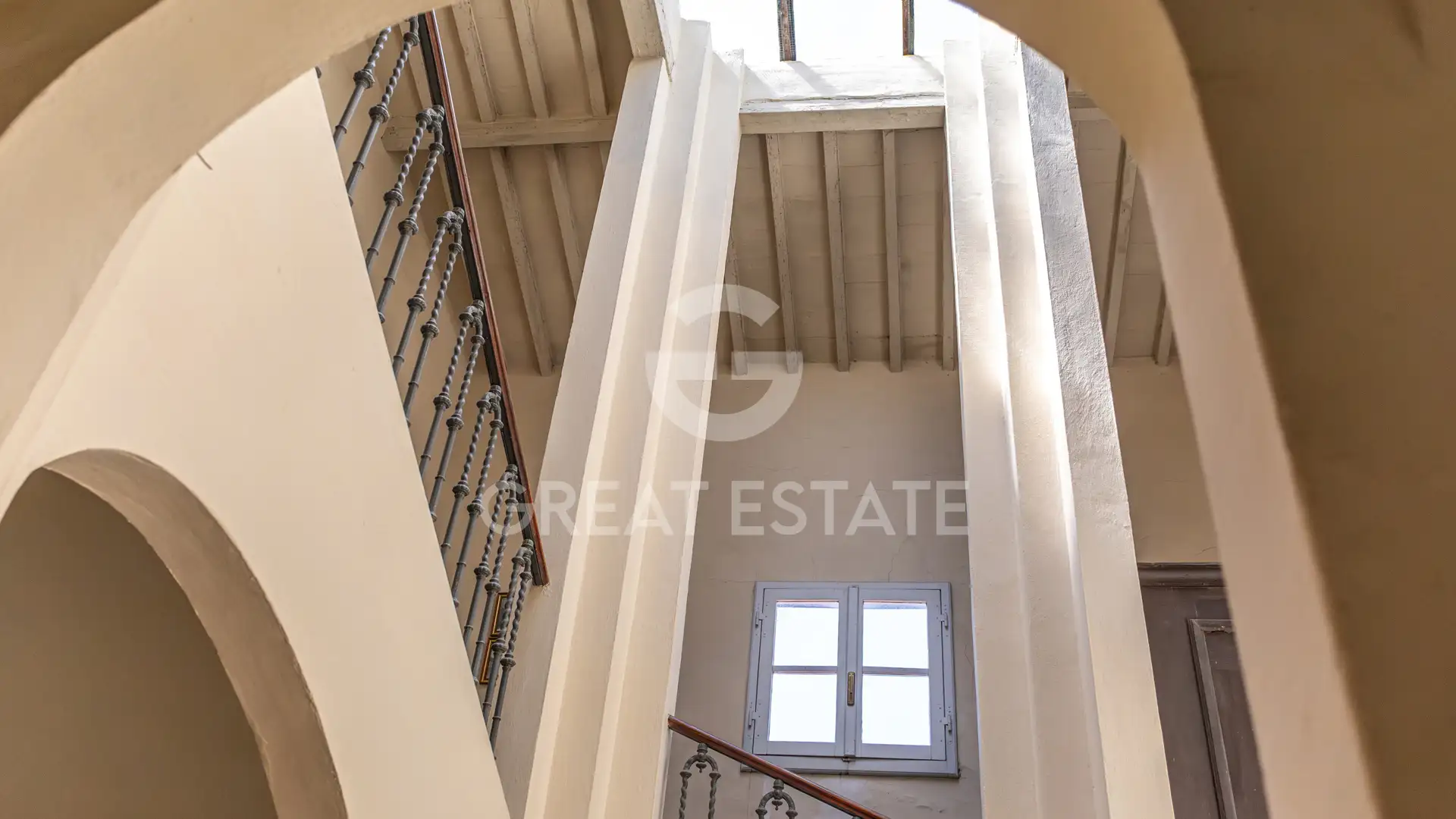 Квартира 218м² в Италии, Ареццо. Стоимостью 1070000€ аренда фото-6